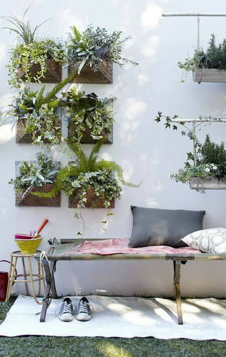 30 Stunning Vertical Garden Ideas To Adorn Your Patio ZUGNEWS