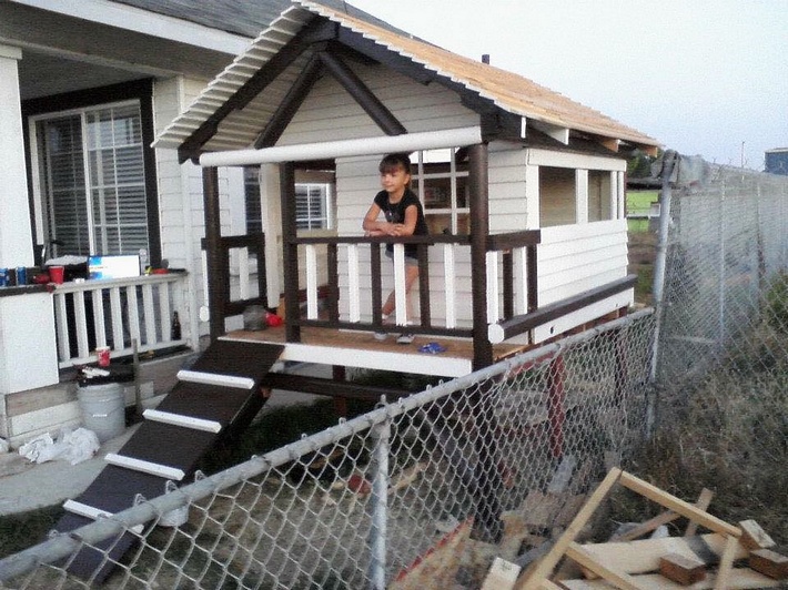 pallet kids playhouse