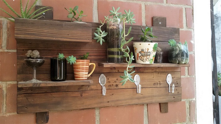 pallet-decor-shelving