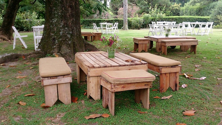 wooden-pallet-furniture-for-garden