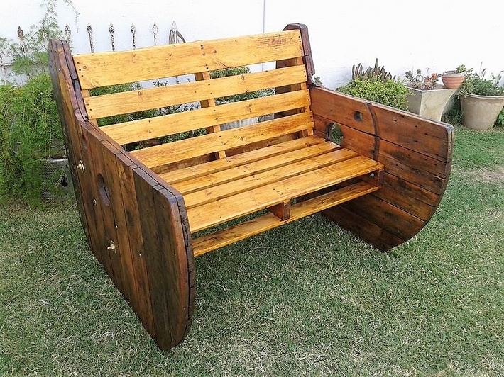 pallet-garden-seat