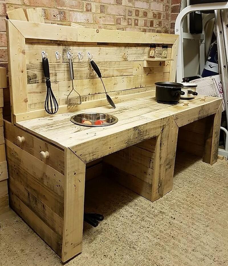 pallets rustic kitchen idea