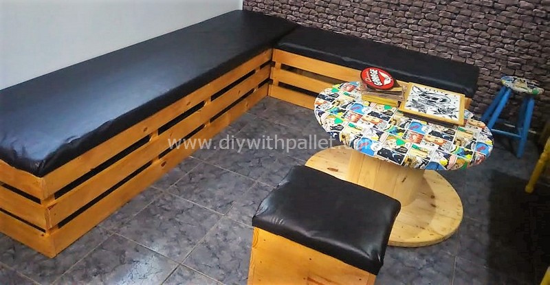 reused pallet furniture