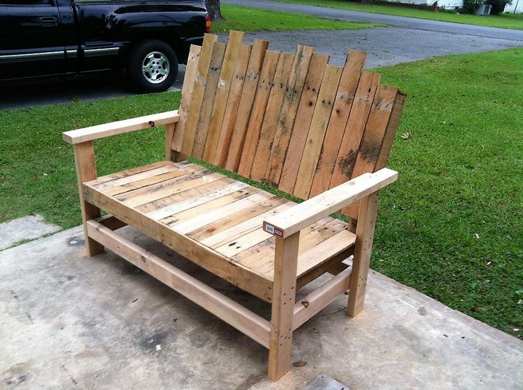 pallet patio bench