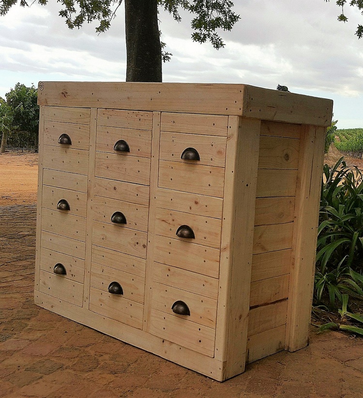 1 pallet chest of drawers