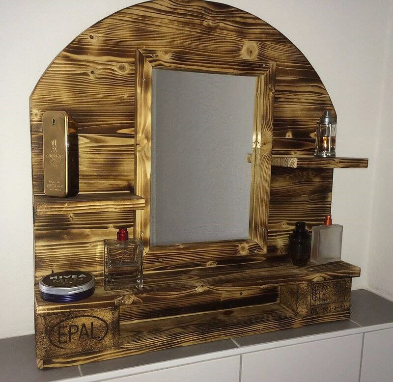 pallets made mirror idea