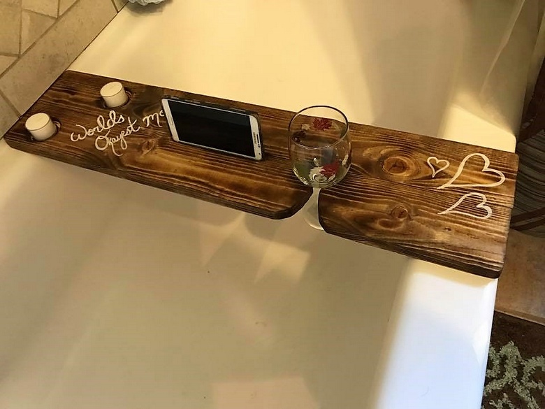 pallet idea for bathtub