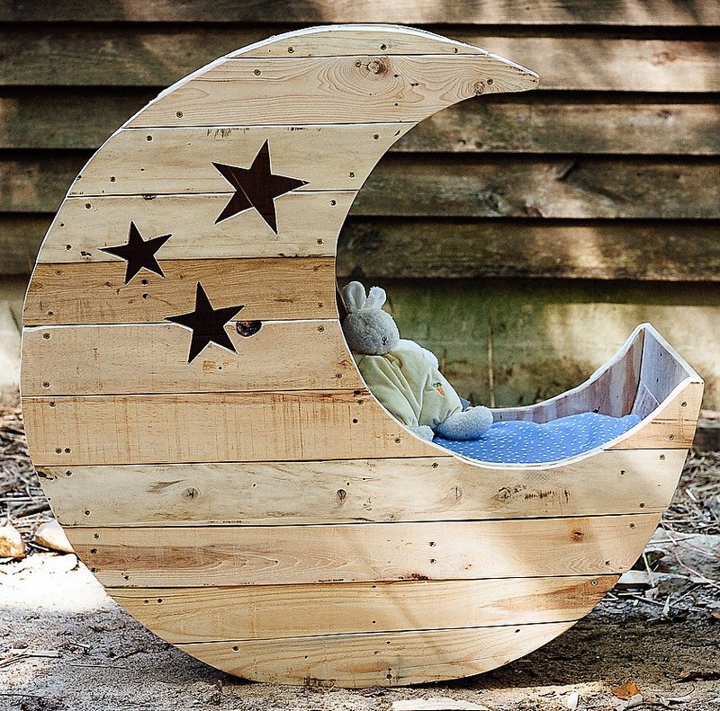 recycled pallets ideas (14)