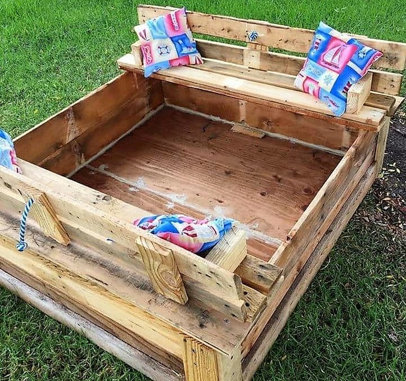 recycled pallets ideas (23)