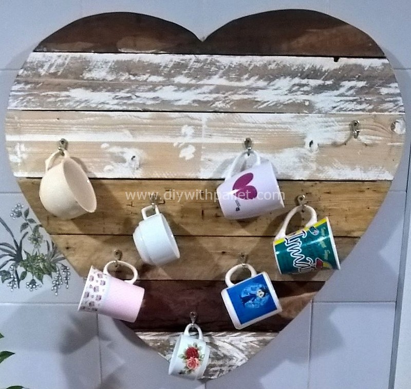 pallet kitchen cup hanger