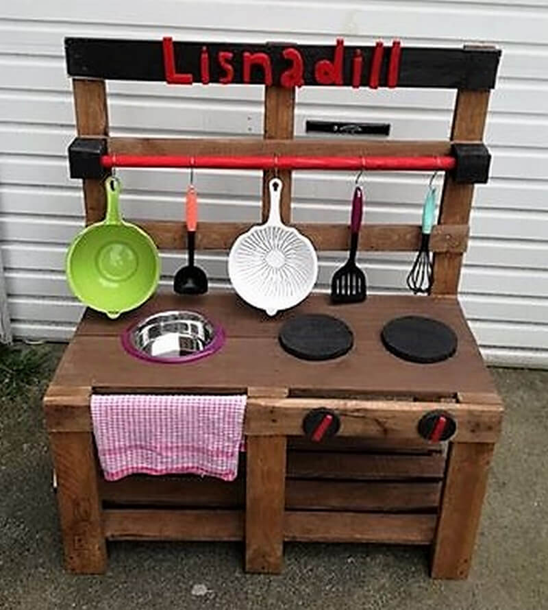 pallets made mud kitchen