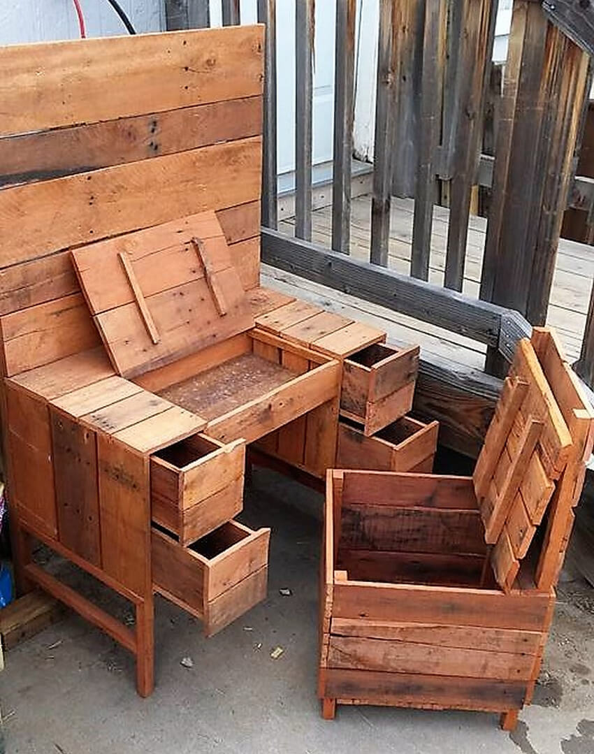 wood pallet vanity with a lot of storage