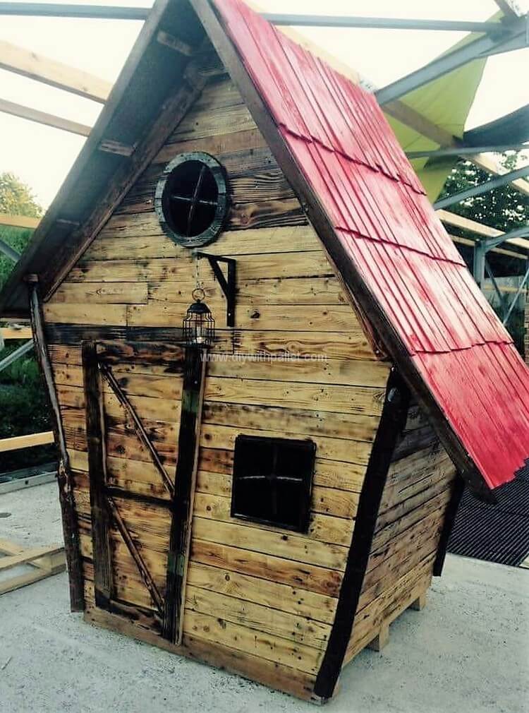 wood pallet kids playhouse
