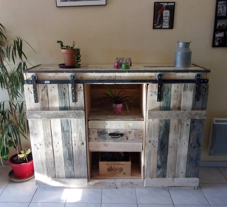 pallets vintage entryway table