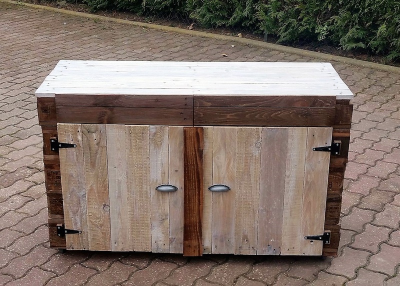 pallets made entryway table