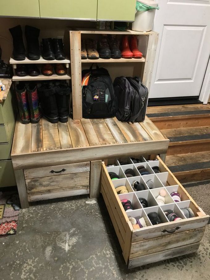 wood pallet shoe rack 0